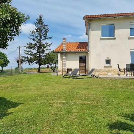 Gite Du Vignoble Puisseguin Bagian luar foto